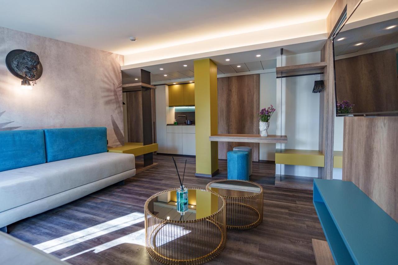 Luxury Suite-apartment Design Astra